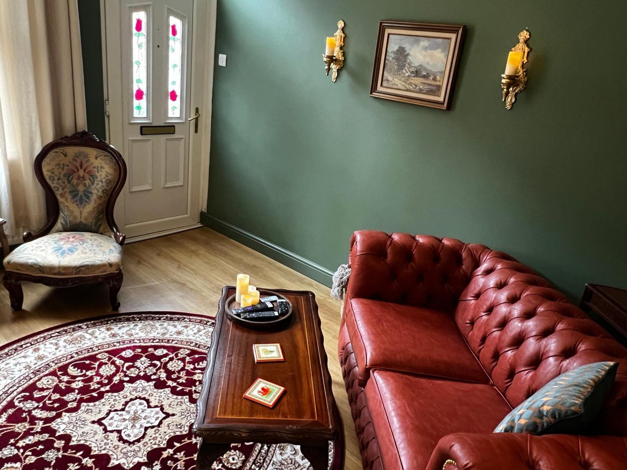 Robin'S Hollow: 2Bd Home Near Wrexham Afc Luaran gambar