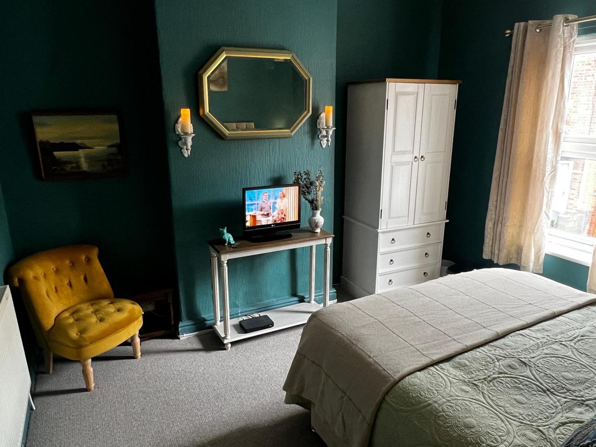 Robin'S Hollow: 2Bd Home Near Wrexham Afc Luaran gambar